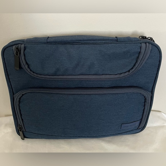 NWOT MoKo Blue Tablet Sleeve Bag, Fits 9”- 11” Devices, Waterproof Polyester - Picture 2 of 13